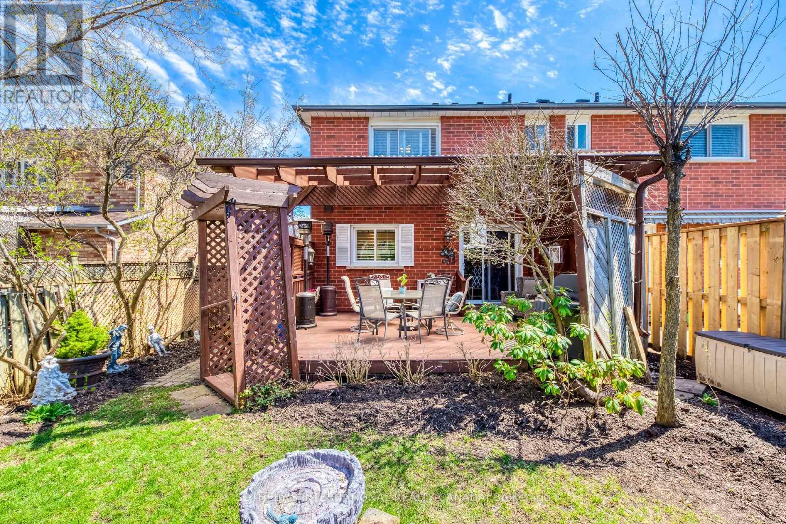 2294 Dale Ridge Drive, Oakville, Ontario  L6M 3L5 - Photo 46 - W13136354