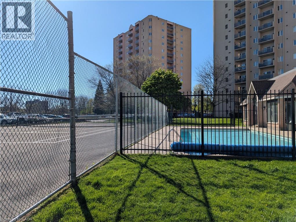 860 Commissioners Road E Unit# 408, London, Ontario  N6C 5Y8 - Photo 15 - 40832469