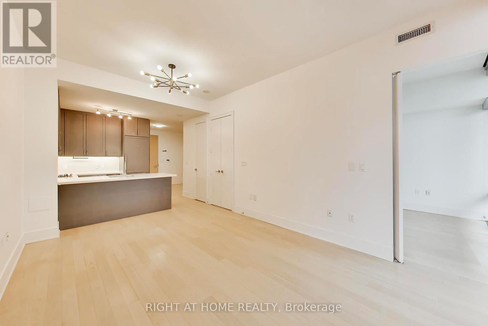 918 - 39 Queens Quay E, Toronto, Ontario  M5E 0A5 - Photo 16 - C13136406