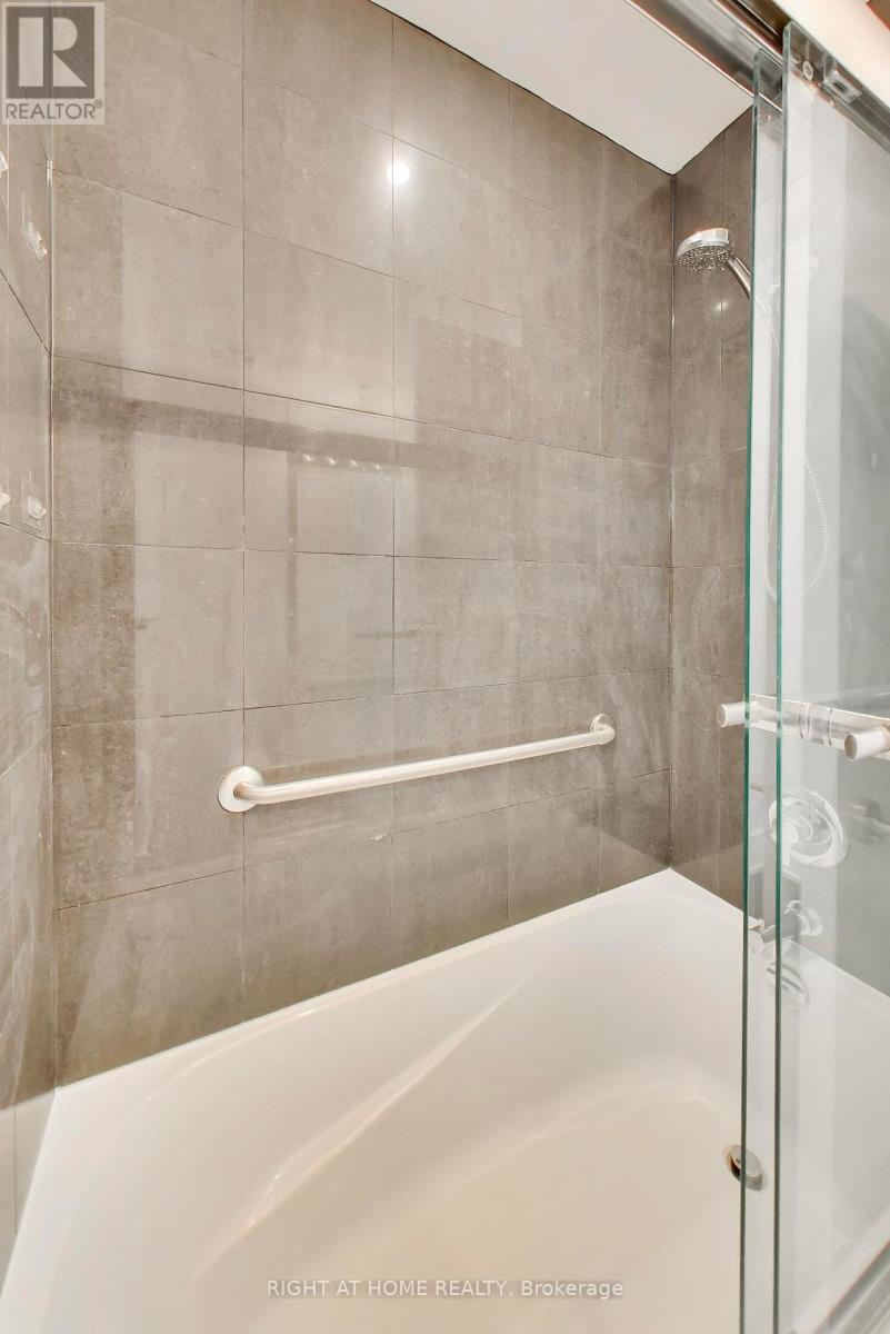 918 - 39 Queens Quay E, Toronto, Ontario  M5E 0A5 - Photo 24 - C13136406