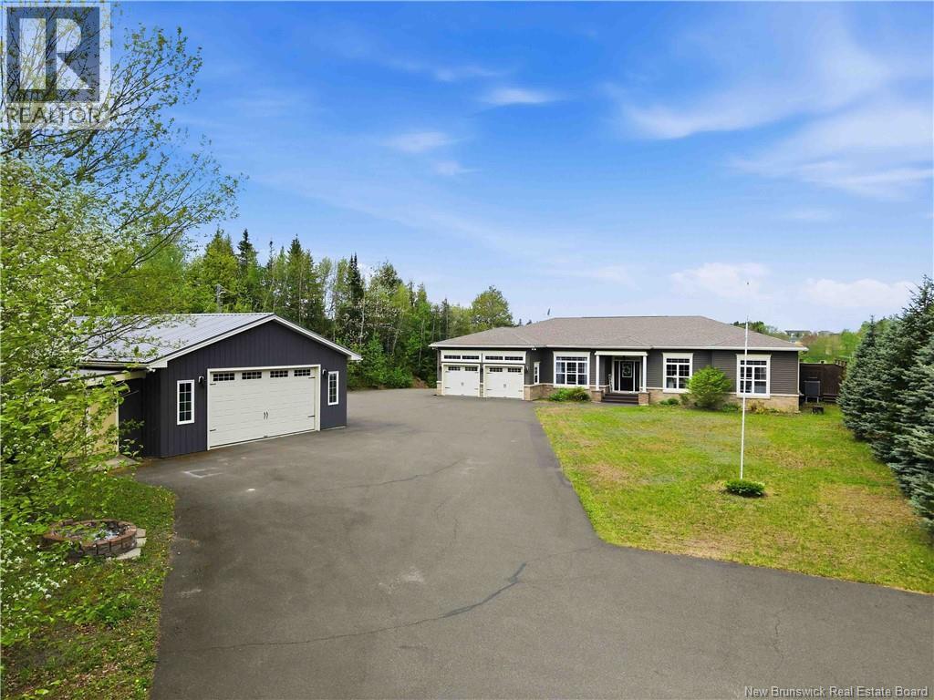 75 Lyndsay Lane, New Market, New Brunswick  E6K 0A7 - Photo 1 - NB139981