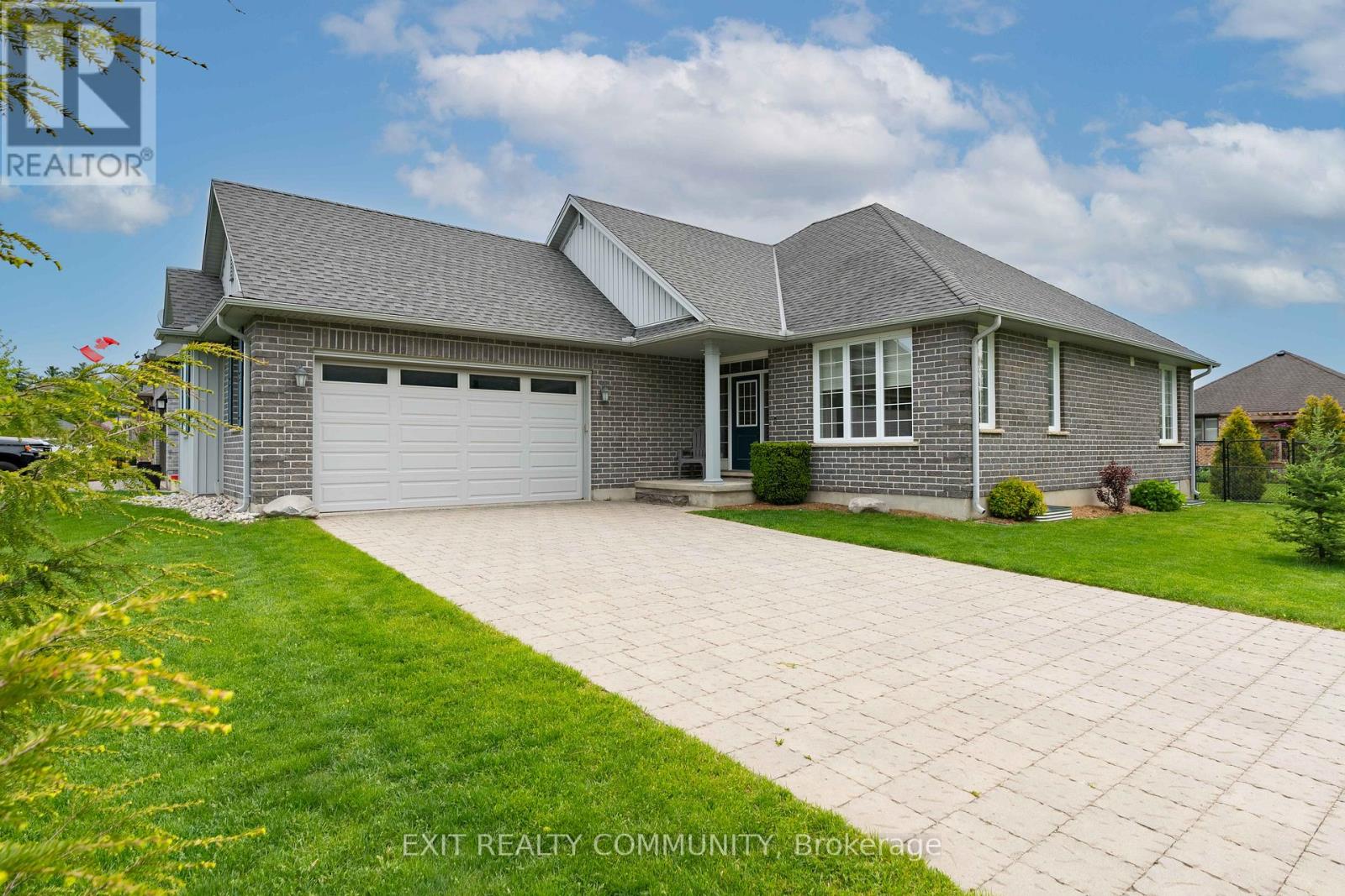 598 Bennett Crescent, Strathroy-Caradoc, Ontario  N0L 1W0 - Photo 1 - X13168134