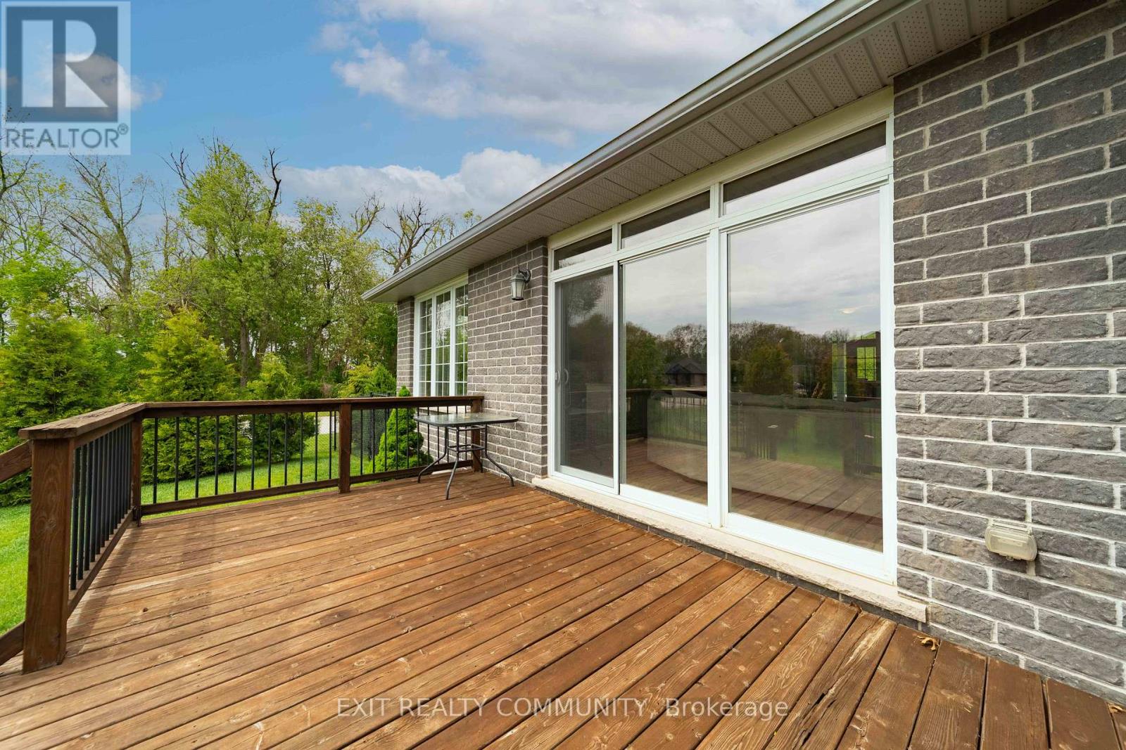 598 Bennett Crescent, Strathroy-Caradoc, Ontario  N0L 1W0 - Photo 22 - X13168134
