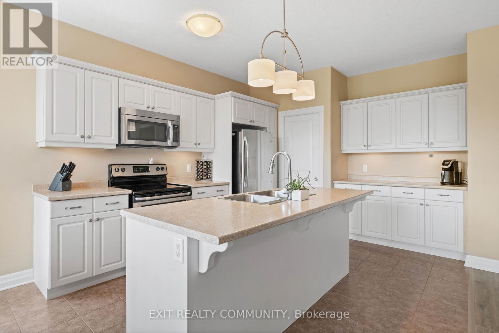 598 Bennett Crescent, Strathroy-Caradoc, Ontario  N0L 1W0 - Photo 7 - X13168134