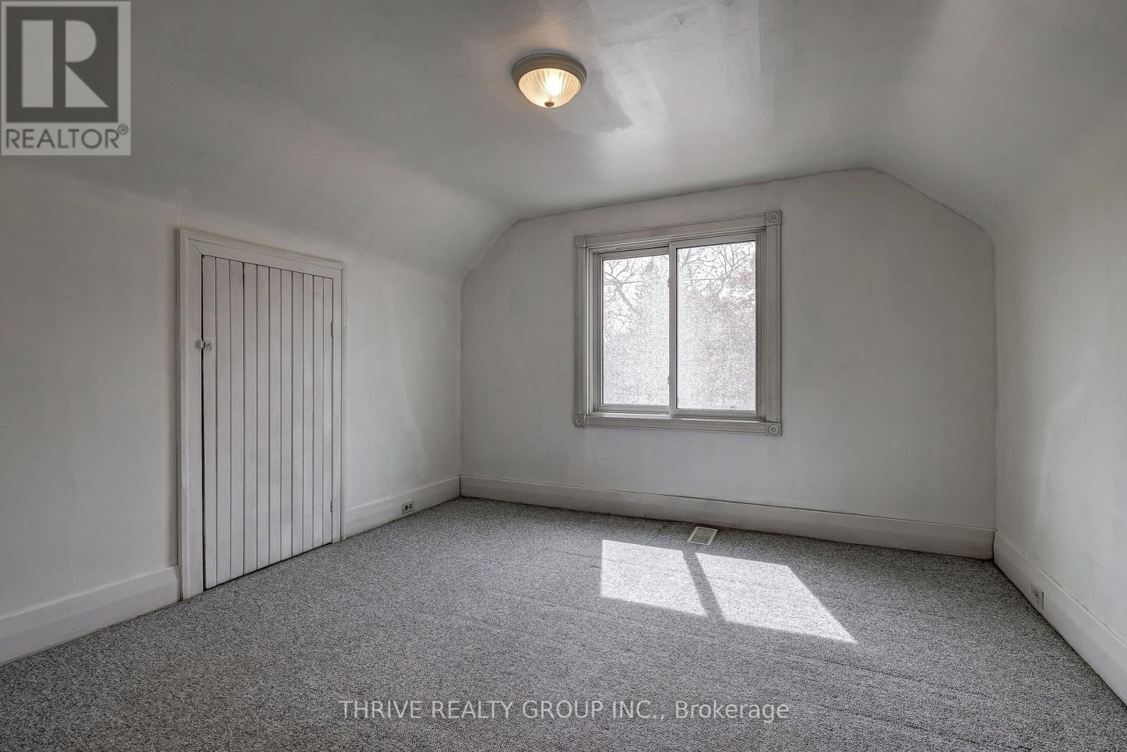 8582 Glendon Drive, Strathroy-Caradoc, Ontario  N0L 1W0 - Photo 32 - X13168142