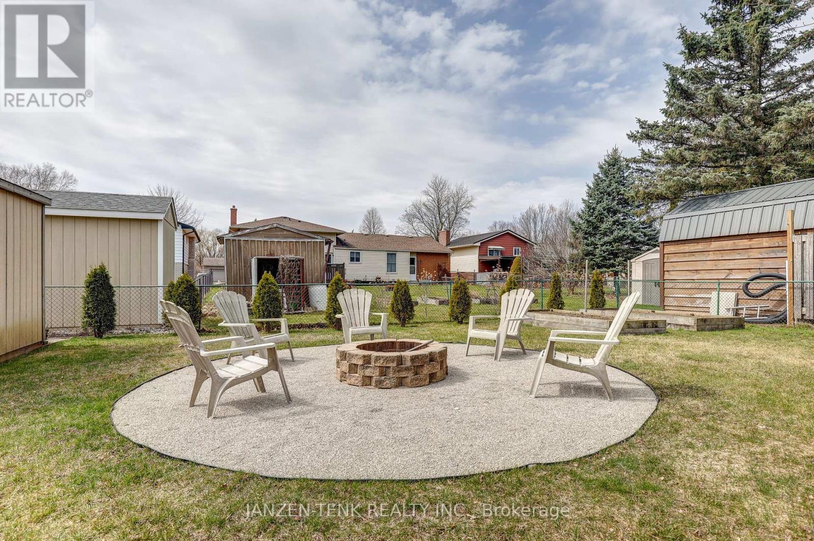 24 Centennial Avenue, Aylmer, Ontario  N5H 2X2 - Photo 12 - X13168148