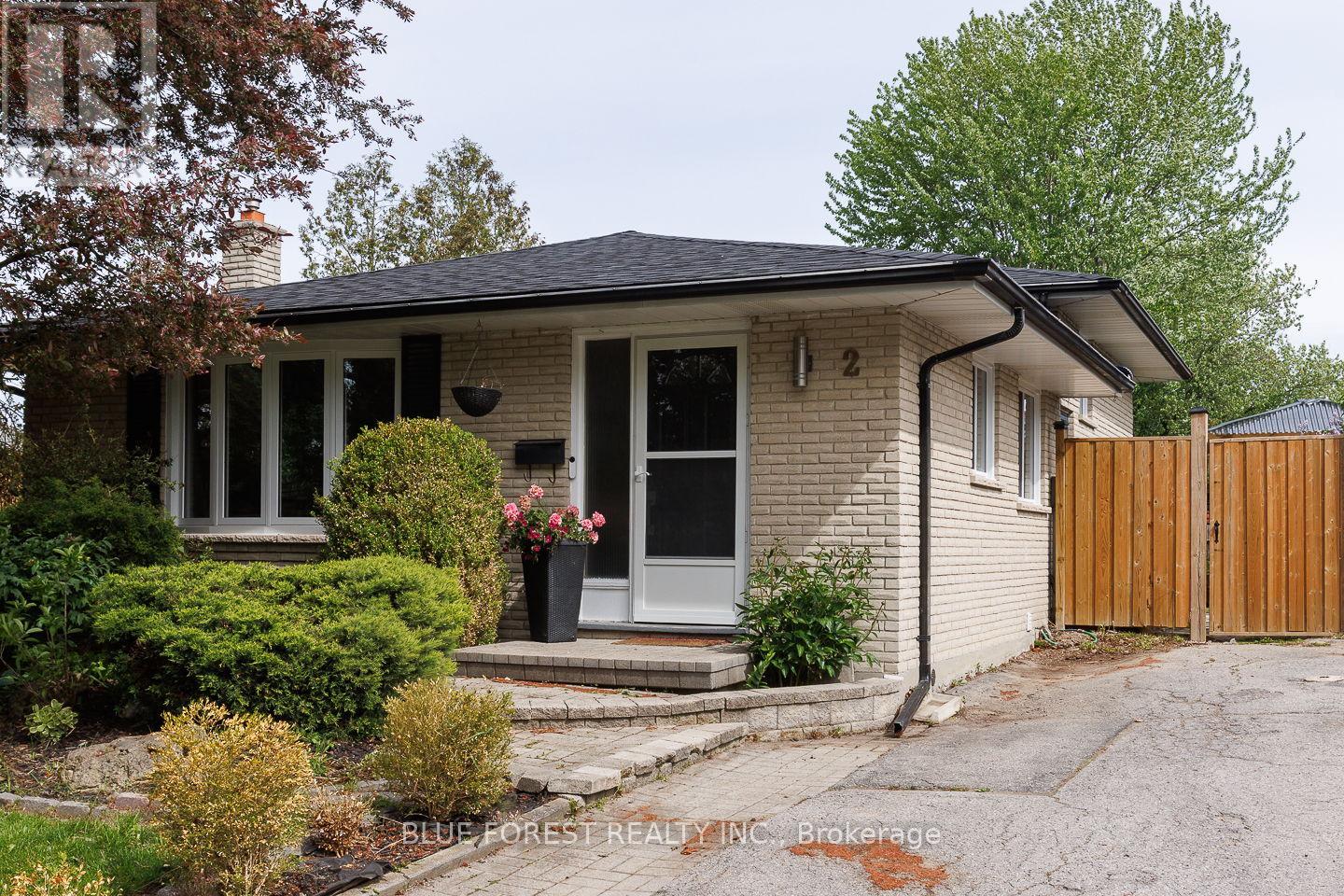 2 Surrey Crescent, London South, Ontario  N6E 1T6 - Photo 2 - X13168162