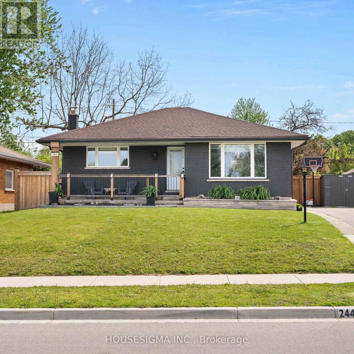 244 Burlington Street, London South, Ontario  N5Z 3W5 - Photo 1 - X13168194
