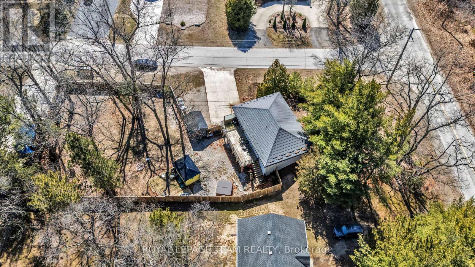7706 Alfred Street, Lambton Shores, Ontario  N0M 2L0 - Photo 41 - X13168118