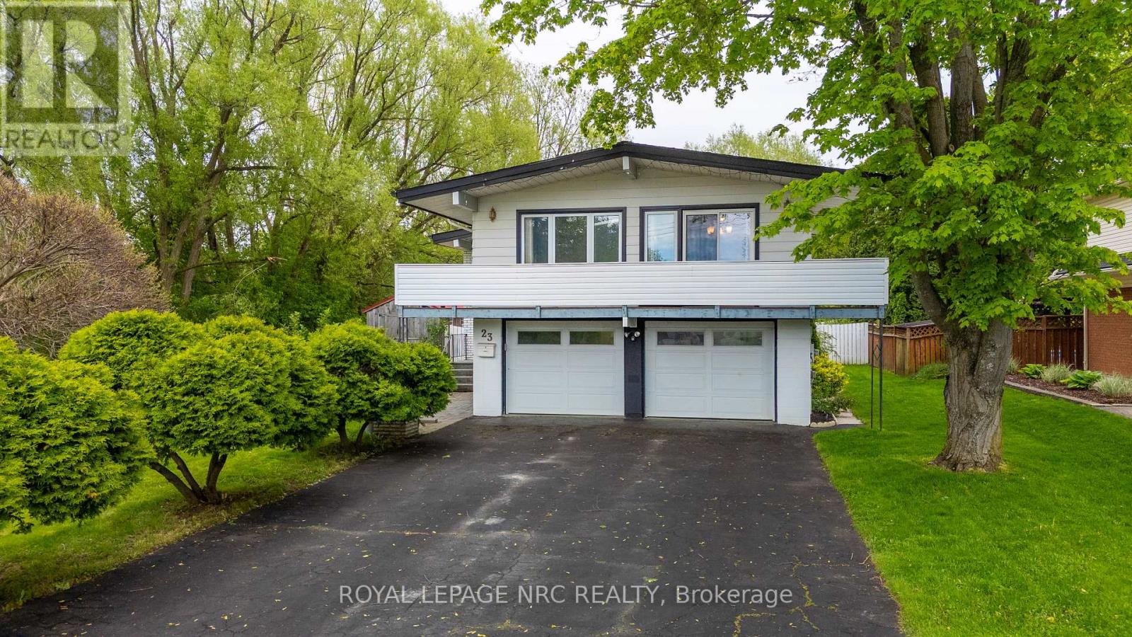 23 Chantler Road, Welland, Ontario  L3C 4M6 - Photo 1 - X13168188