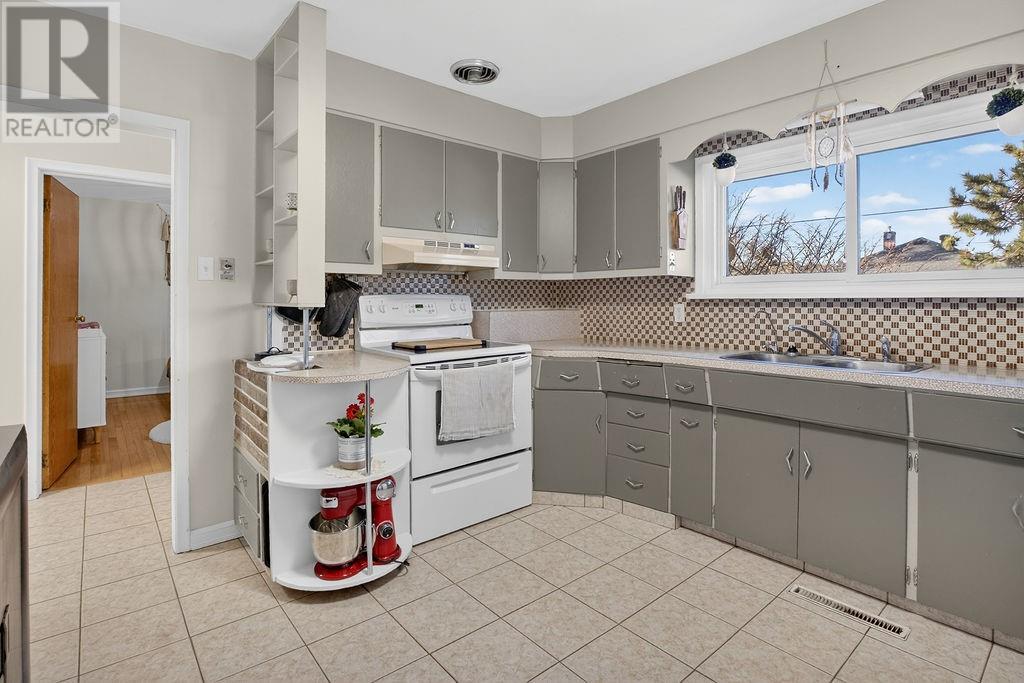 60 Sellwood, Greater Sudbury, Ontario P0M 1H0 - Photo 4 - 2127999