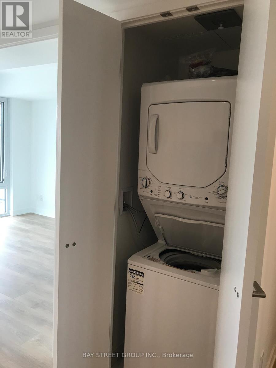 1811 - 18 Maitland Terrace, Toronto, Ontario  M4Y 0H2 - Photo 9 - C13168092