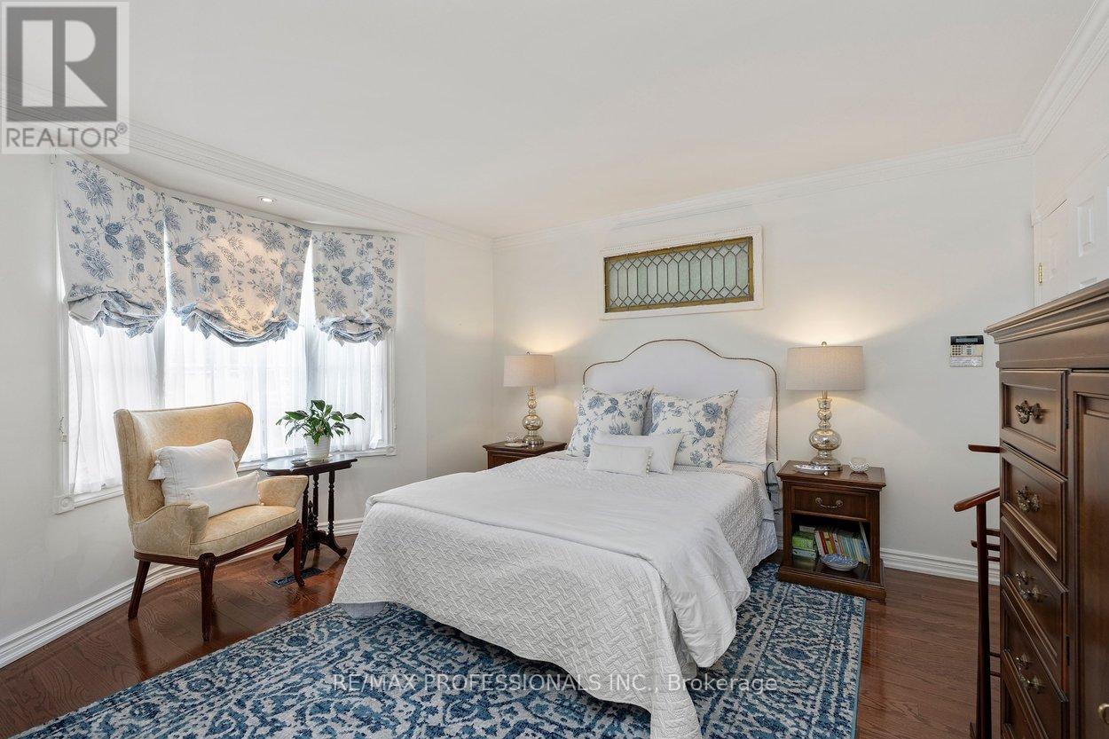 202 St Helen's Avenue, Toronto, Ontario  M6H 4A1 - Photo 20 - C13168172