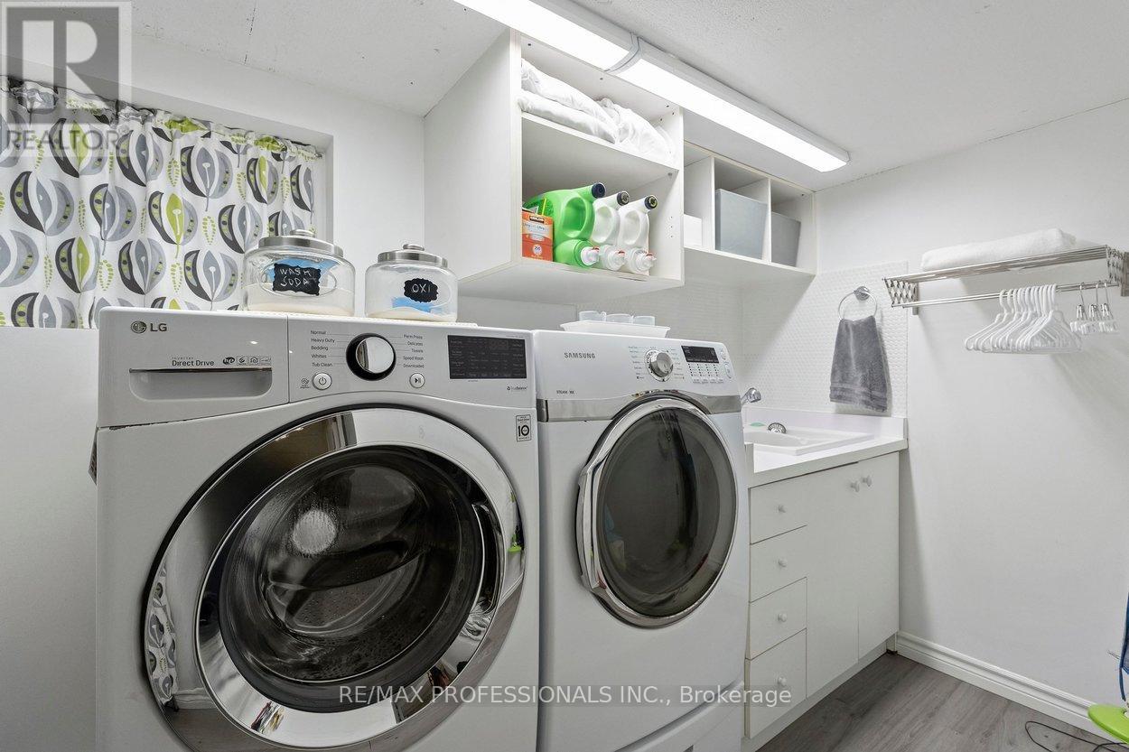 202 St Helen's Avenue, Toronto, Ontario  M6H 4A1 - Photo 38 - C13168172