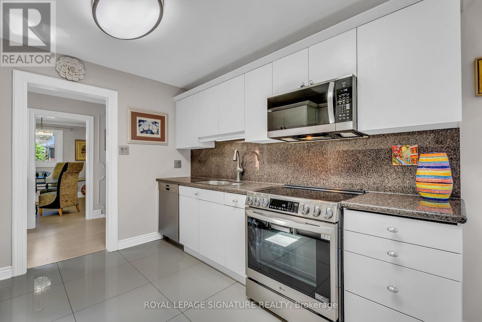 14 Squirewood Road, Toronto, Ontario  M2J 4T3 - Photo 16 - C13168228