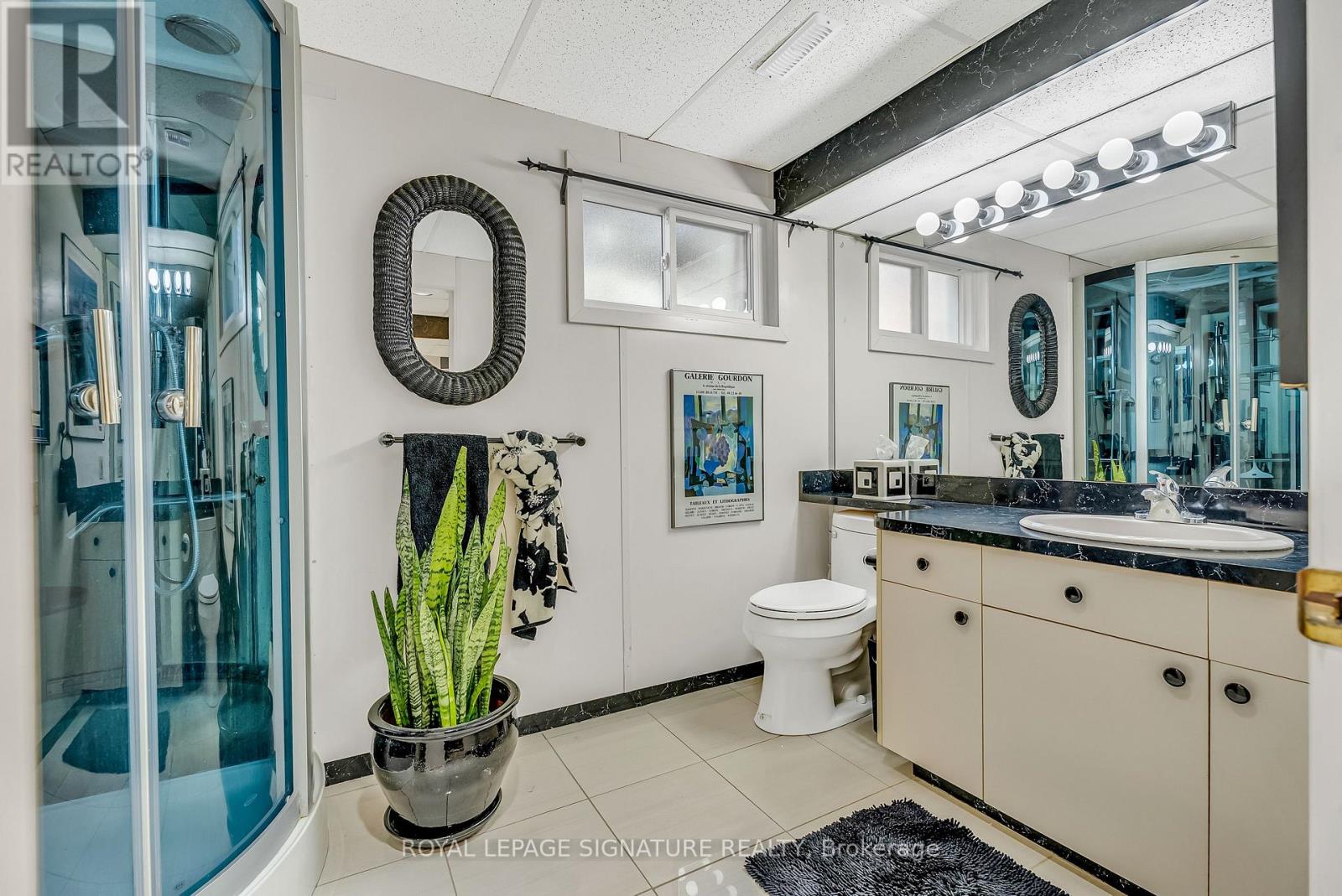 14 Squirewood Road, Toronto, Ontario  M2J 4T3 - Photo 25 - C13168228