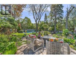 14 SQUIREWOOD ROAD, Toronto, Ontario