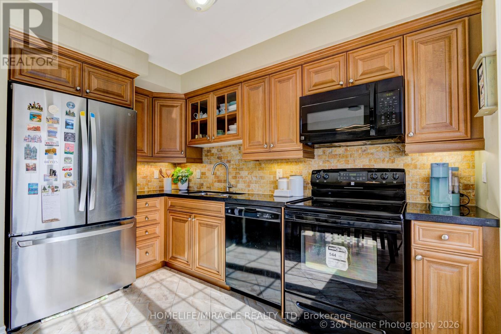 48 Strangford Lane, Toronto, Ontario  M1L 0E4 - Photo 14 - E13168104