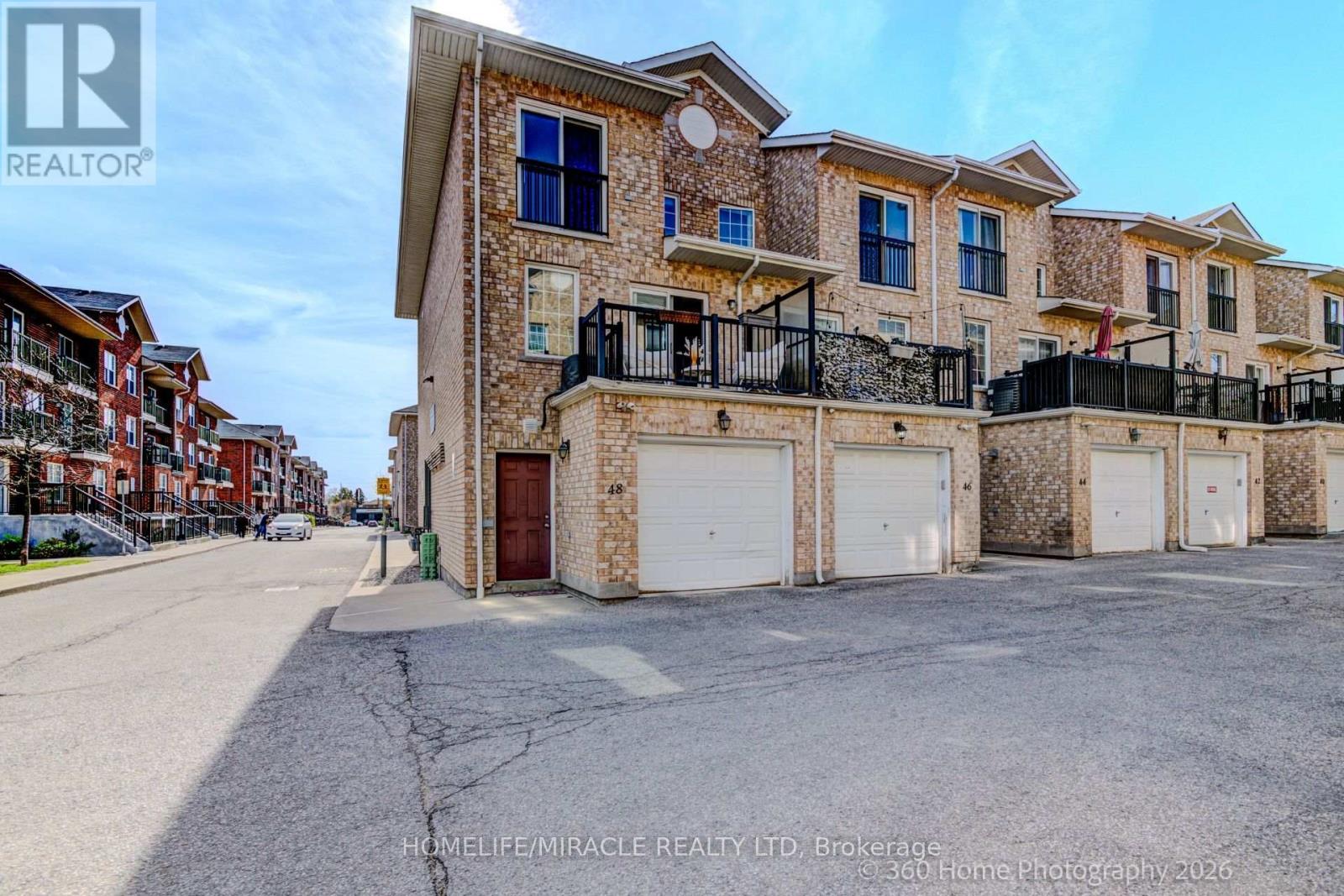 48 Strangford Lane, Toronto, Ontario  M1L 0E4 - Photo 3 - E13168104