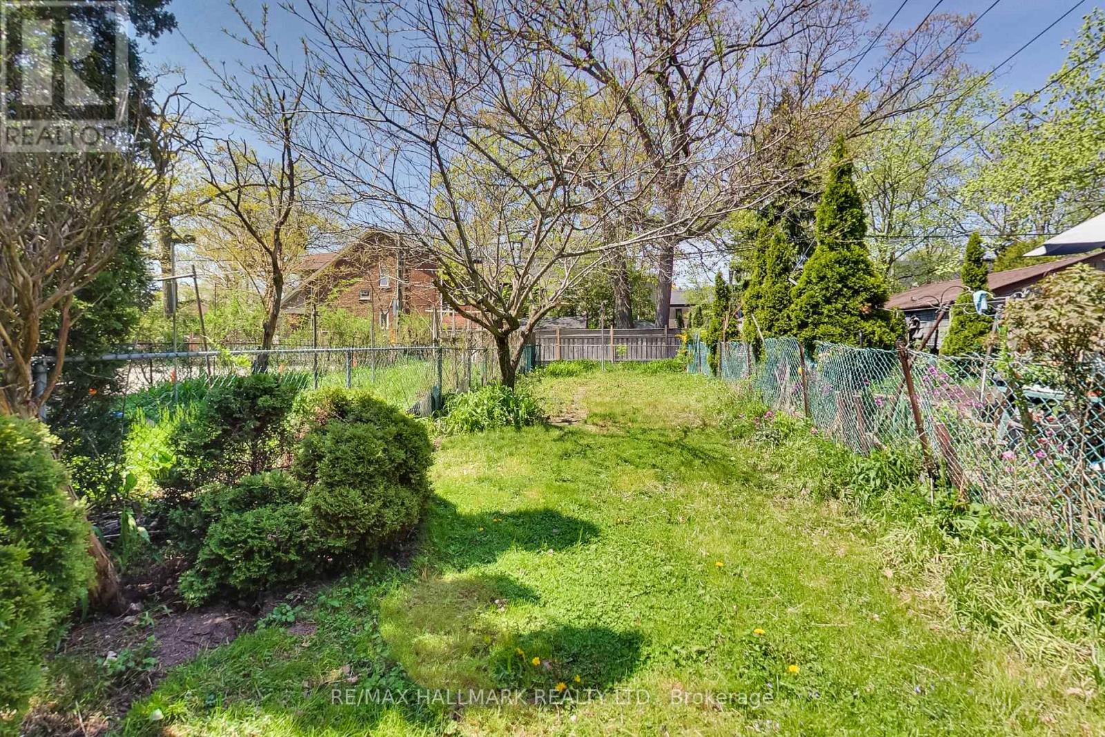 76 Main Street, Toronto, Ontario  M4E 2V7 - Photo 3 - E13168114