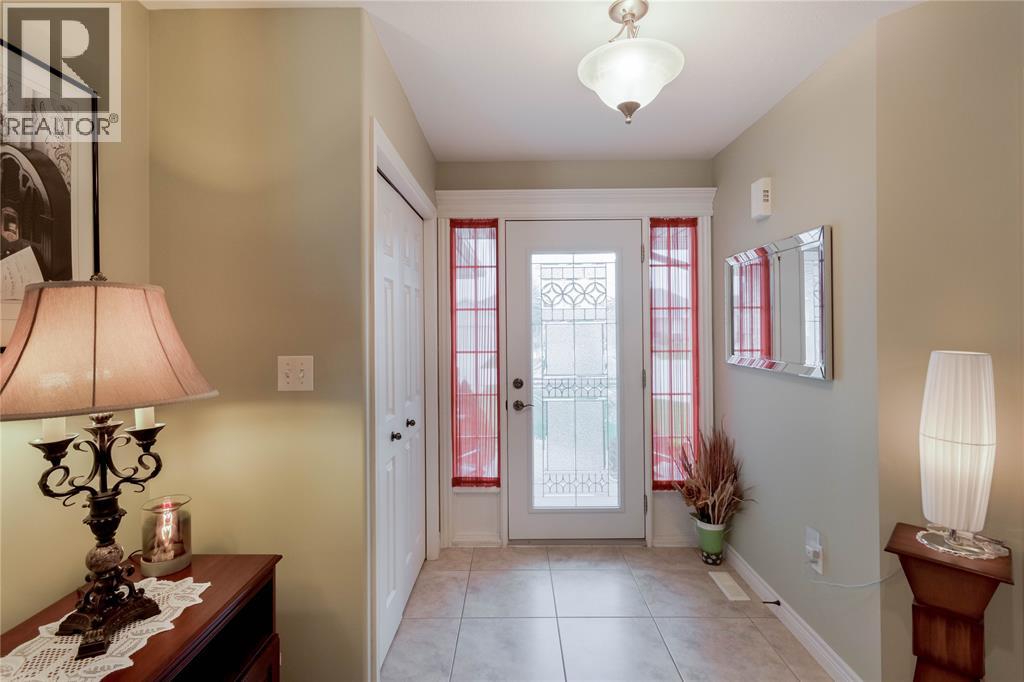 286 Redwood Court, Petrolia photo 2