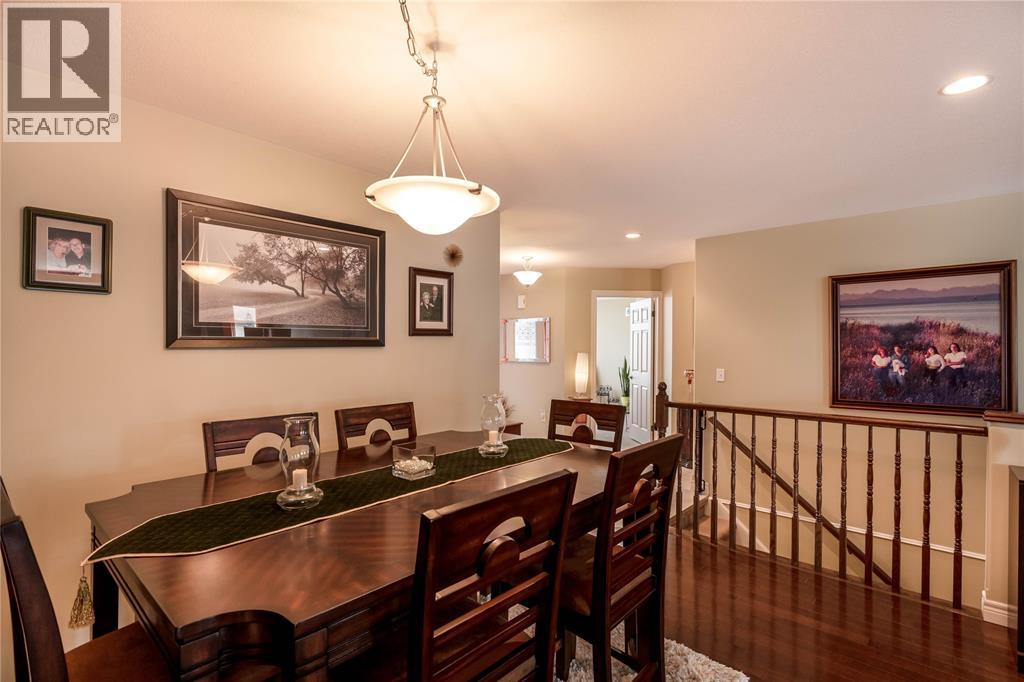 286 Redwood Court, Petrolia photo 6