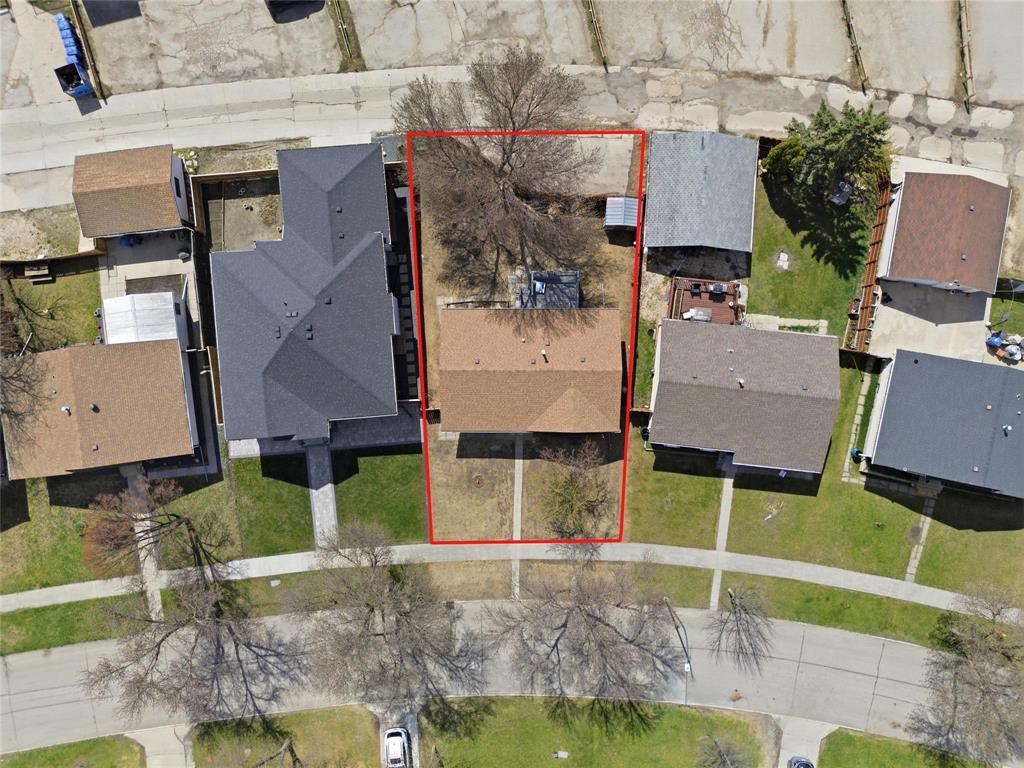 50 Martell Crescent, Winnipeg, Manitoba  R2P 0M6 - Photo 25 - 202610923