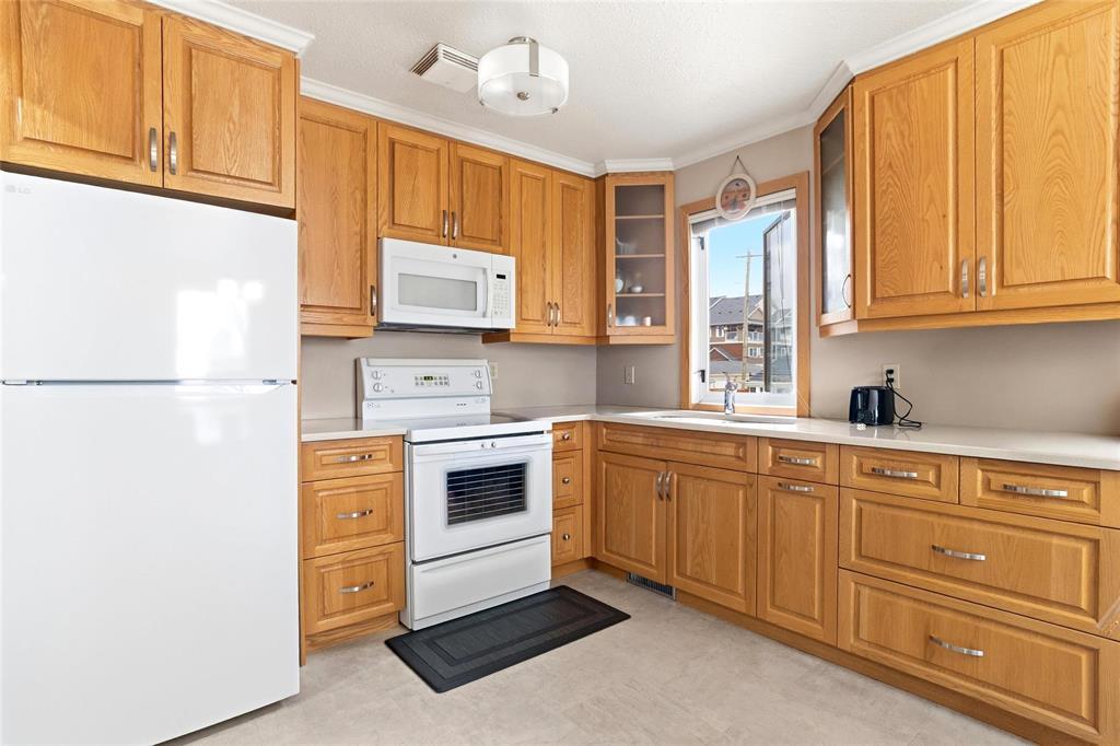 410 Melrose Avenue, Winnipeg, Manitoba  R2C 1P1 - Photo 9 - 202611605
