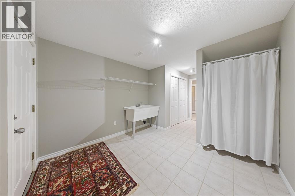 4335 Bluepoint Drive, Plympton-Wyoming, Ontario  N0N 1J6 - Photo 28 - 26011954