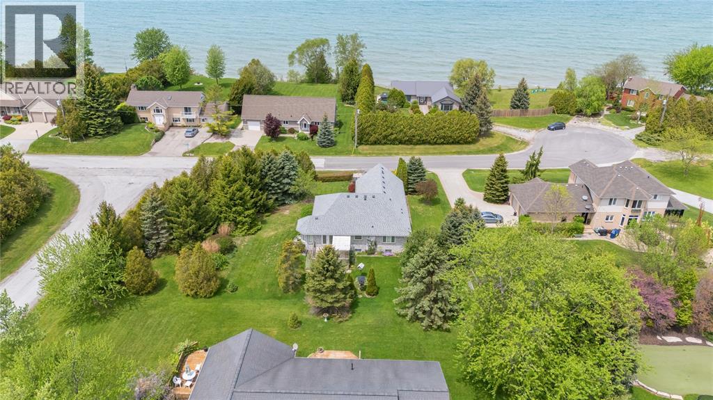 4335 Bluepoint Drive, Plympton-Wyoming, Ontario  N0N 1J6 - Photo 40 - 26011954