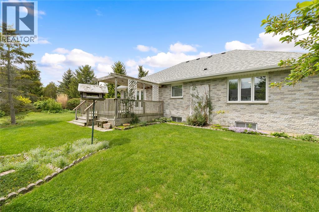 4335 Bluepoint Drive, Plympton-Wyoming, Ontario  N0N 1J6 - Photo 36 - 26011954