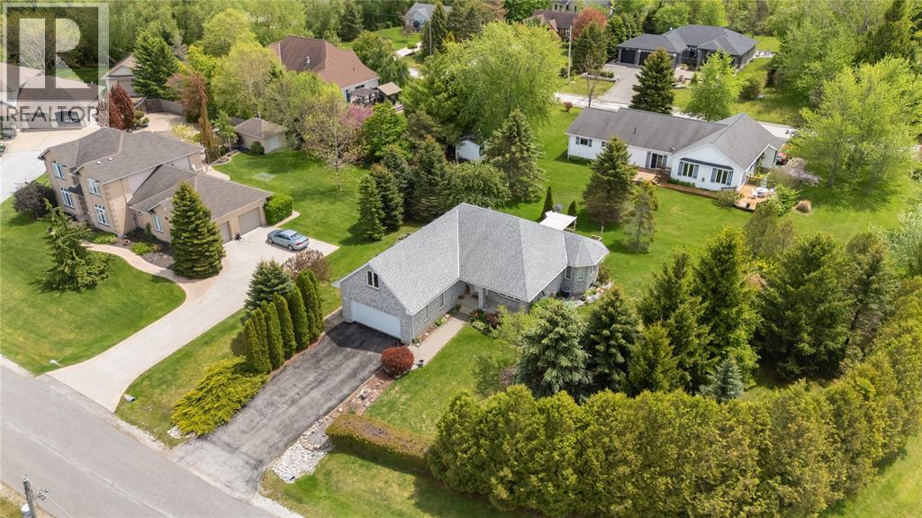 4335 Bluepoint Drive, Plympton-Wyoming, Ontario  N0N 1J6 - Photo 42 - 26011954