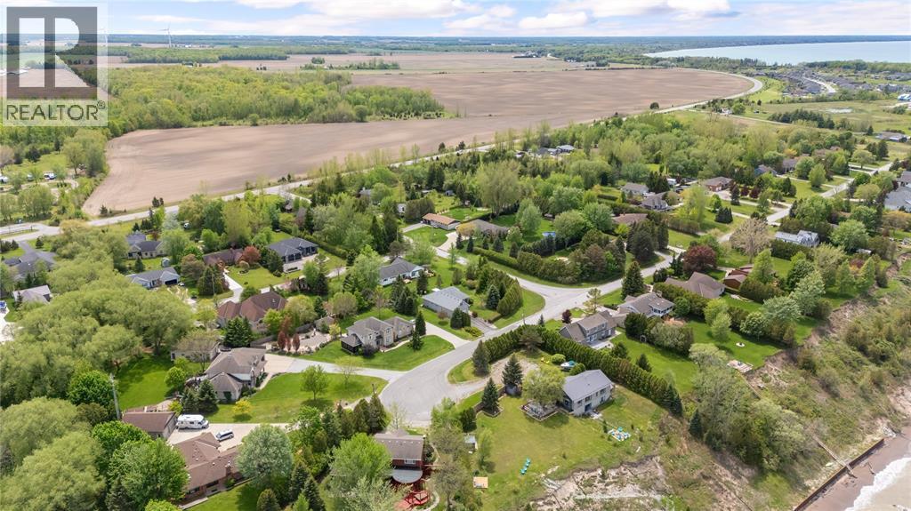 4335 Bluepoint Drive, Plympton-Wyoming, Ontario  N0N 1J6 - Photo 44 - 26011954