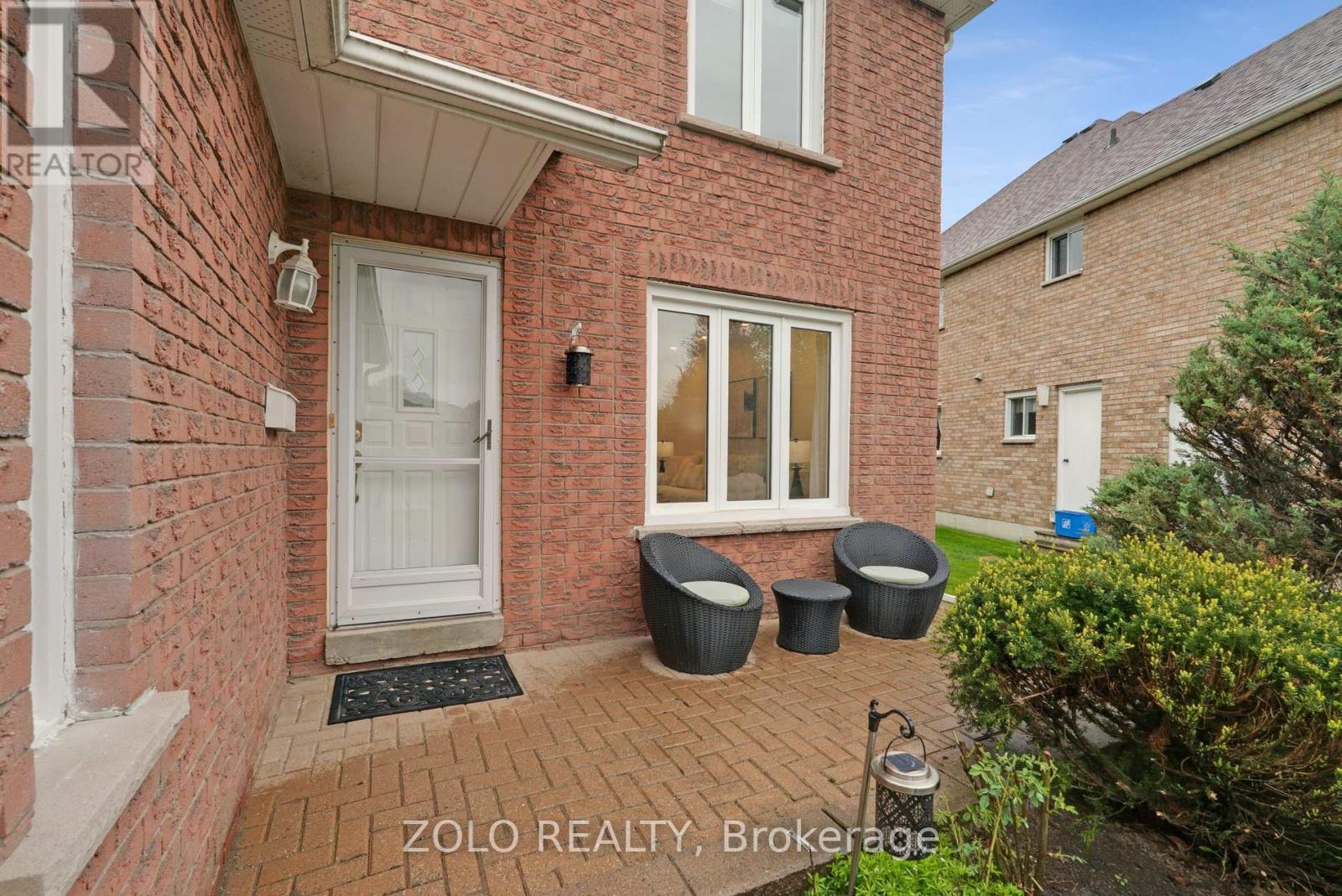 272 Elman Crescent, Newmarket, Ontario  L3Y 7X4 - Photo 2 - N13168126