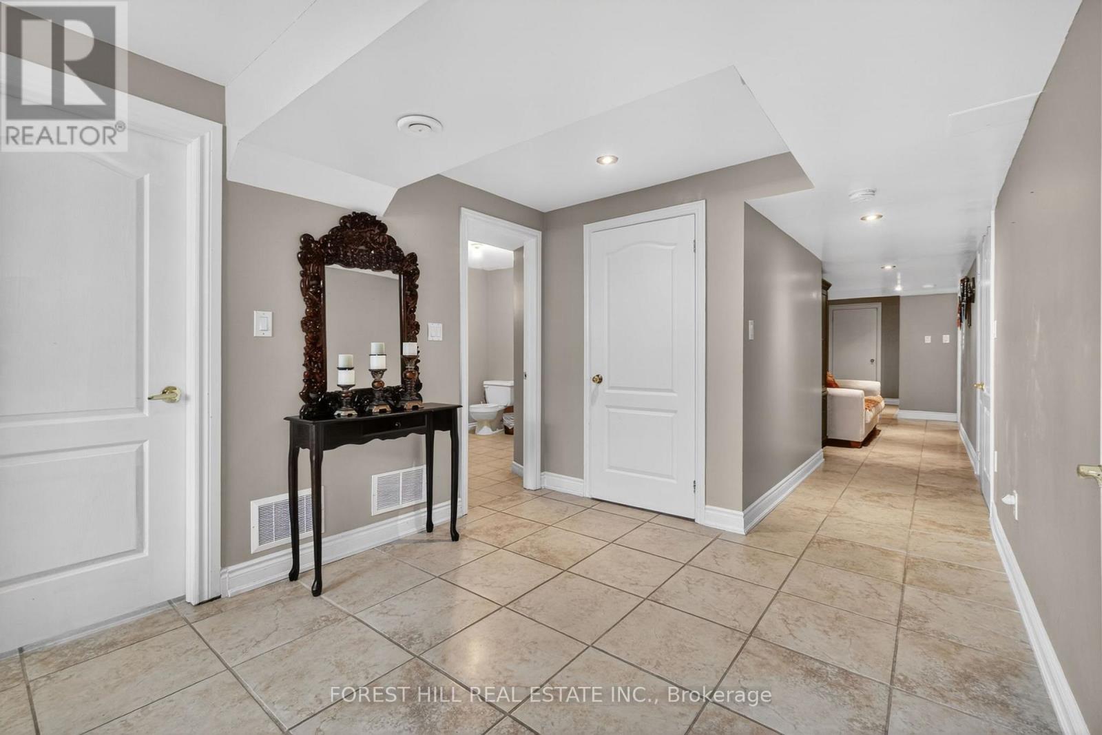 17 - 17 Amalfi Court, Vaughan, Ontario  L4L 9S2 - Photo 19 - N13168204