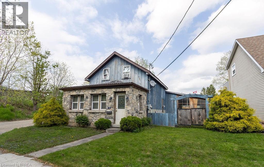 39 Elm Street, Paris, Ontario  N3L 2L8 - Photo 1 - 40832917