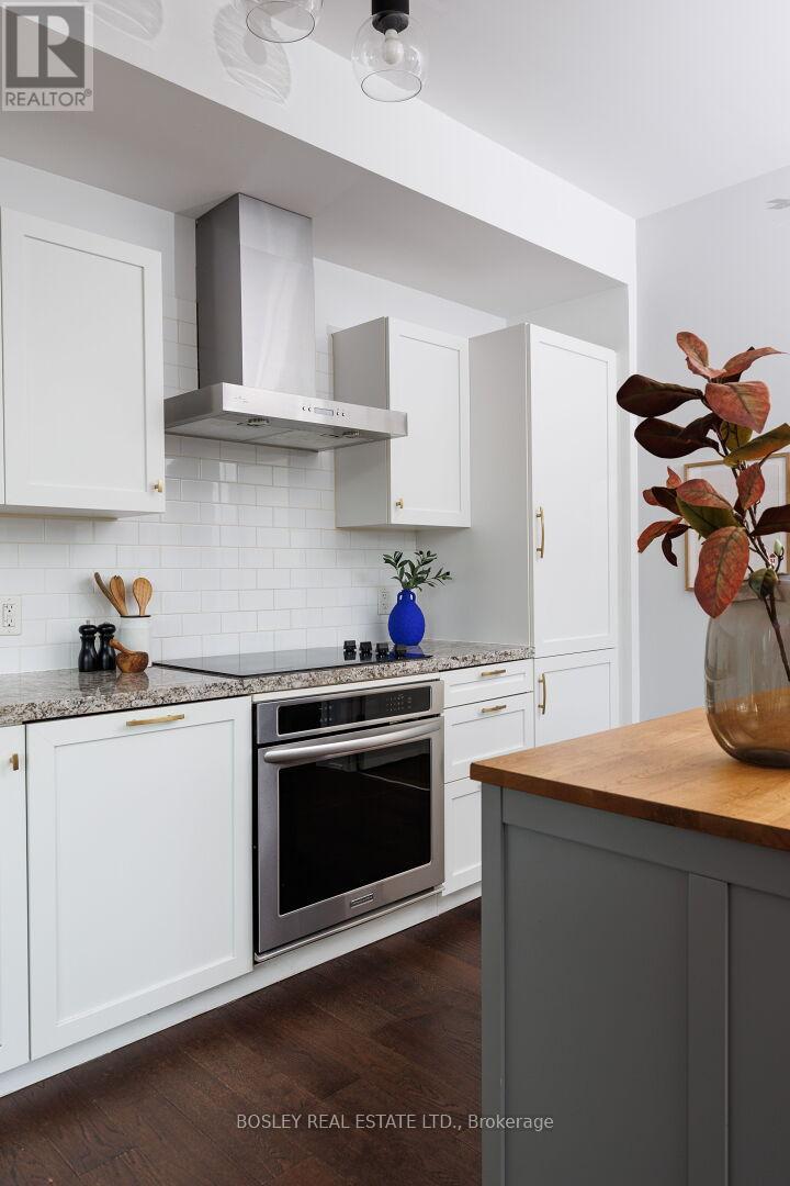 209 - 36 Howard Park Avenue, Toronto, Ontario  M6R 0A5 - Photo 11 - W13168206