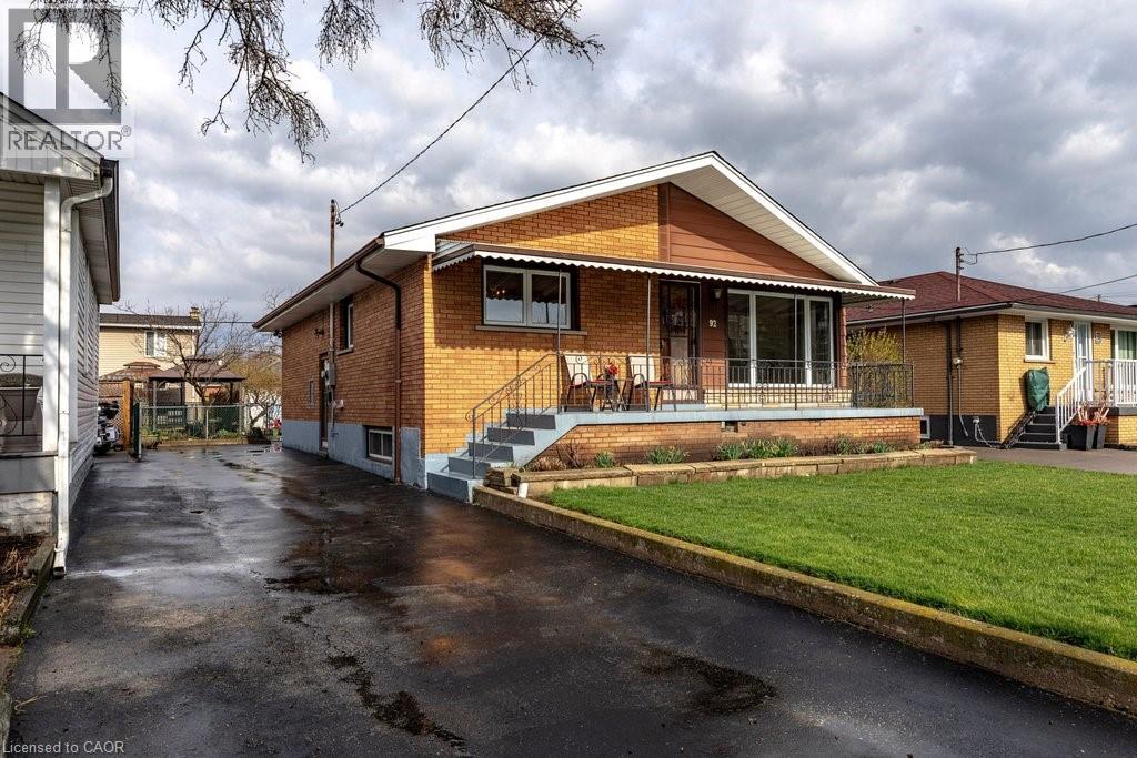 92 REID Avenue S, Hamilton, Ontario
