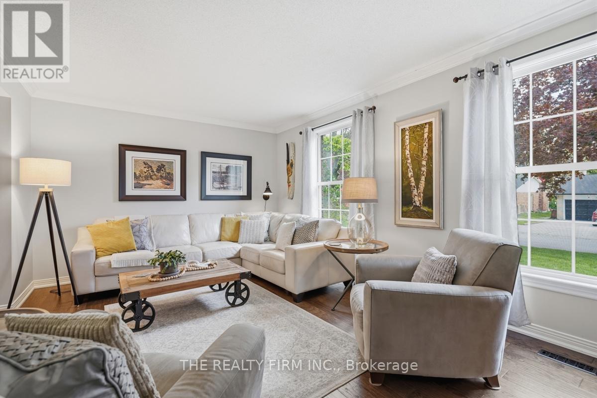 18 Mctaggart Crescent, London North, Ontario  N5X 2E3 - Photo 6 - X13168268