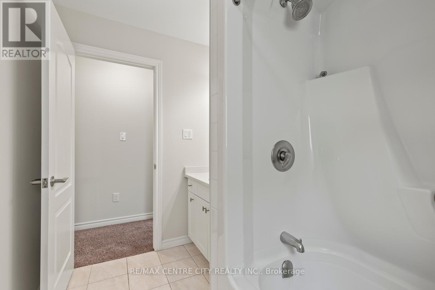 657 Tennent Avenue, London North, Ontario  N5X 0L2 - Photo 27 - X13168278