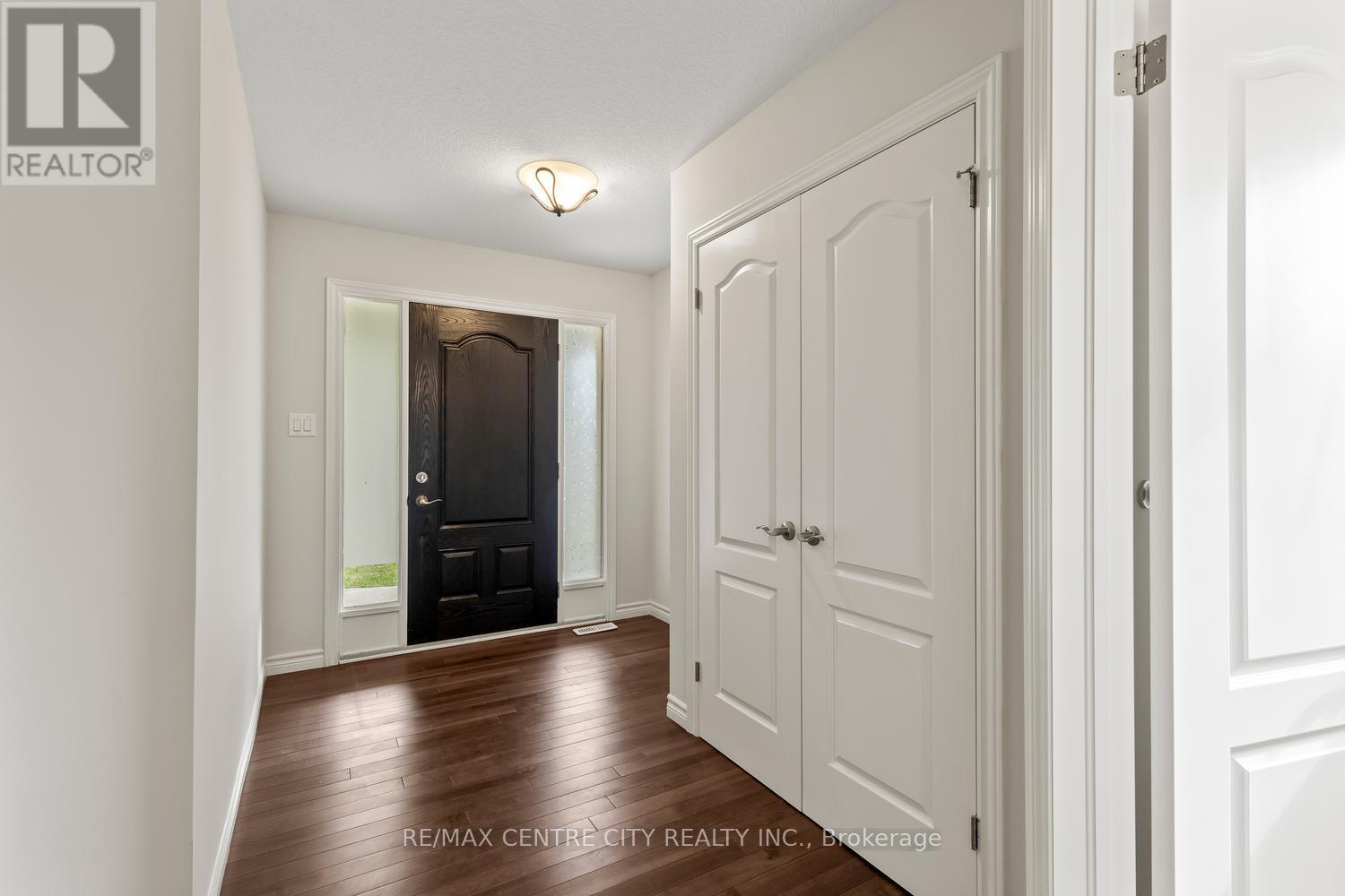 657 Tennent Avenue, London North, Ontario  N5X 0L2 - Photo 3 - X13168278