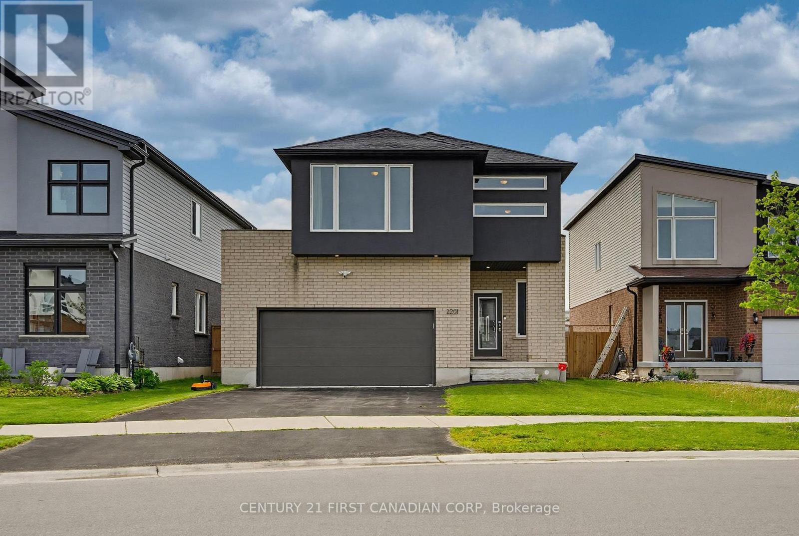 2201 Wateroak Drive, London North, Ontario  N6G 0R1 - Photo 1 - X13168292
