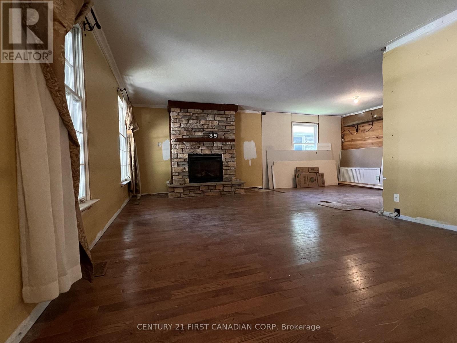 35 Benson Crescent, London North, Ontario  N5X 2B1 - Photo 4 - X13168324