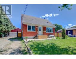17 DANIEL AVENUE, Kitchener, Ontario