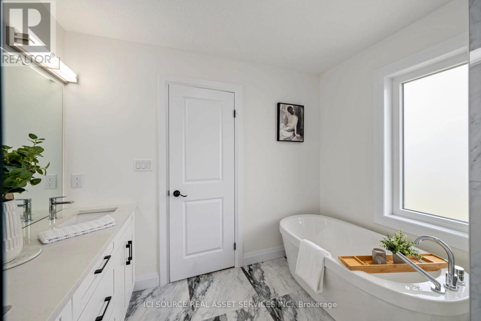 2363 Bakervilla Street, London South, Ontario  N6P 0H4 - Photo 25 - X13168174