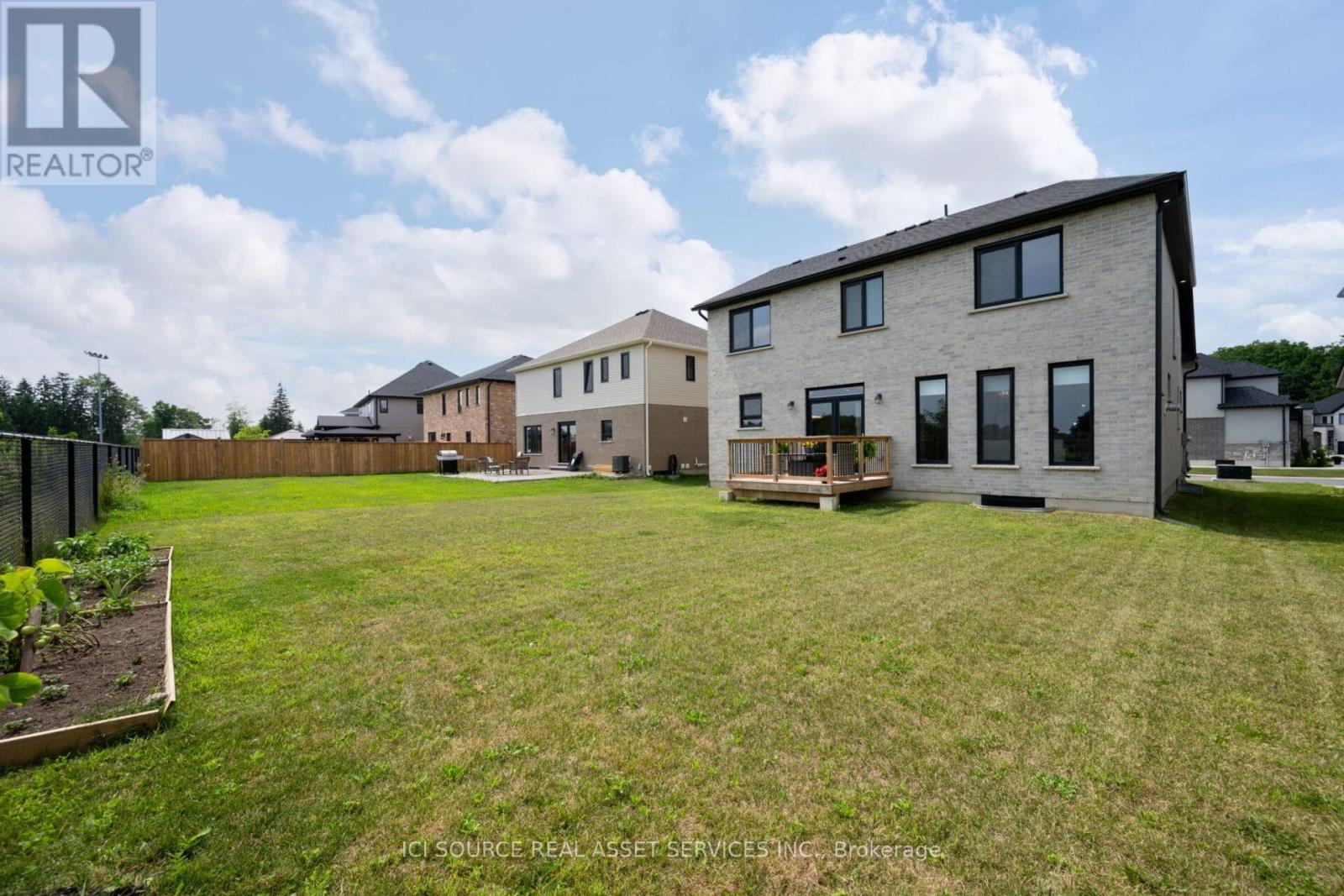 2363 Bakervilla Street, London South, Ontario  N6P 0H4 - Photo 32 - X13168174