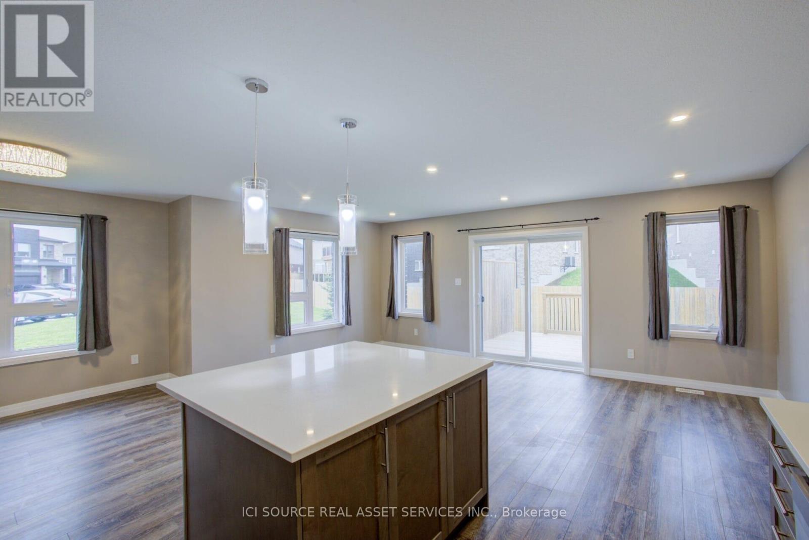 100 Pony Way, Kitchener, Ontario  N2R 0R8 - Photo 12 - X13168182