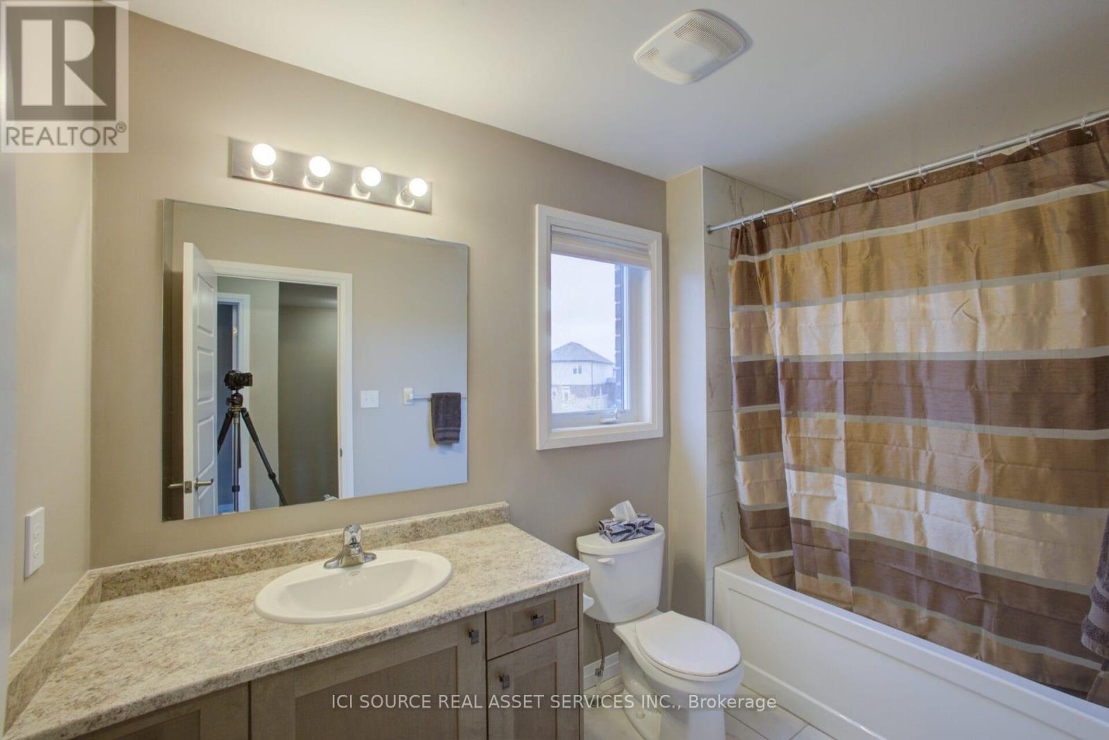 100 Pony Way, Kitchener, Ontario  N2R 0R8 - Photo 16 - X13168182