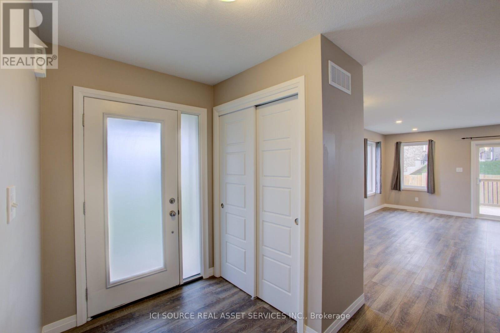 100 Pony Way, Kitchener, Ontario  N2R 0R8 - Photo 6 - X13168182