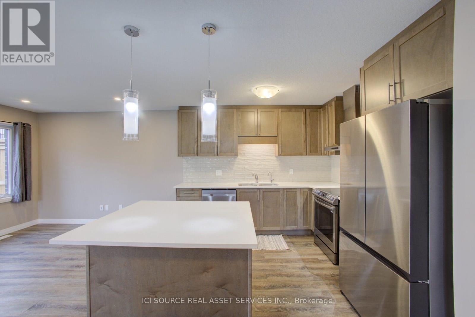 100 Pony Way, Kitchener, Ontario  N2R 0R8 - Photo 9 - X13168182